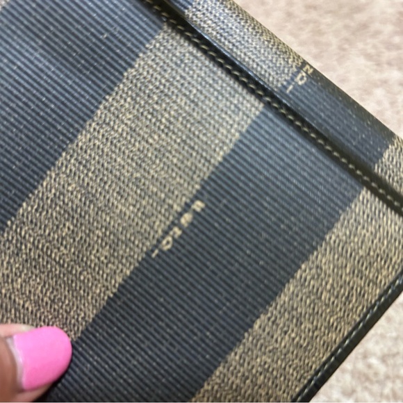 FENDI - Wallet - Picture 4 of 14